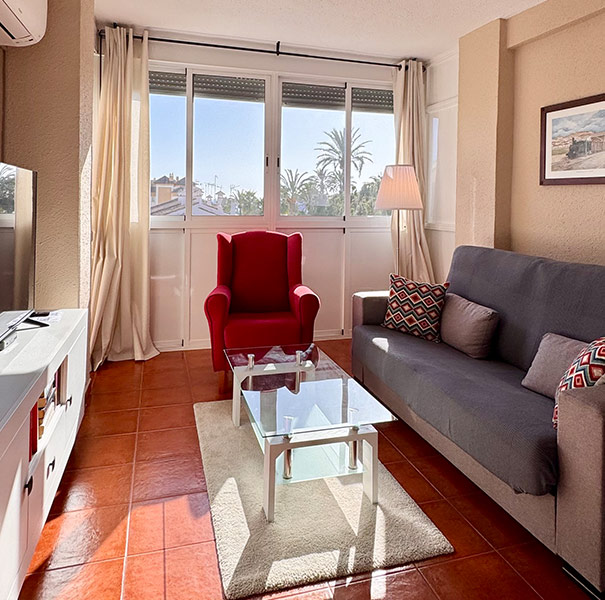 renta-casa-en-torrox-costa-espana-casa-panorama-sofa-casas-d-and-c-1